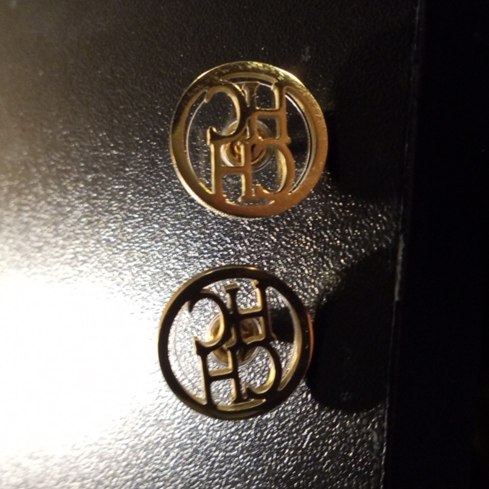 WOMEN'S CAROLINA HERRERA GOLD EARRINGS